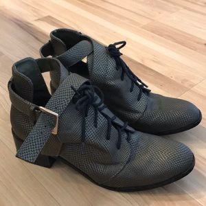 NASTY GAL Funky booties